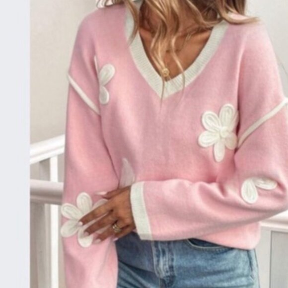 New  Pink Embroidered Sweater - Picture 1 of 4